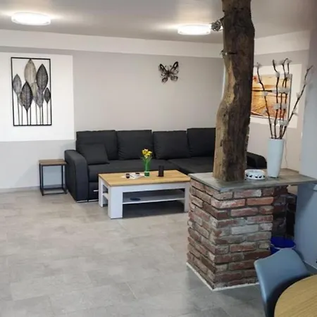Schicke No. 7 Mit Terrasse Apartamento